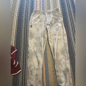 NBA Joggers gray camo Men’s Medium